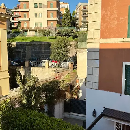 Appartement Elegant Near The Vatican *